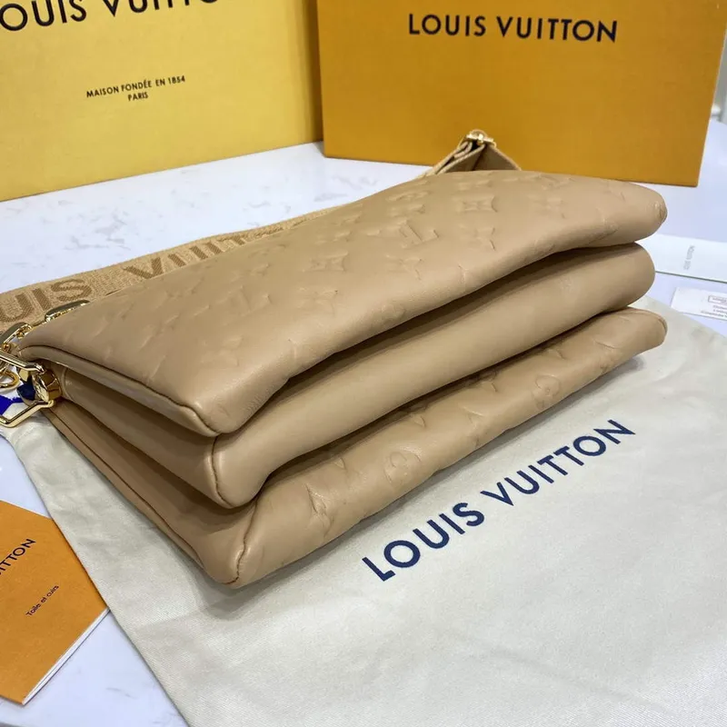 LV M21261 Louis Vuitton Coussin PM Taška Meruňková