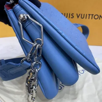 LV M21282 Louis Vuitton Coussin PM Taška námořnická modrá