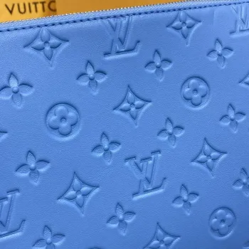 LV M21282 Louis Vuitton Coussin PM Taška námořnická modrá