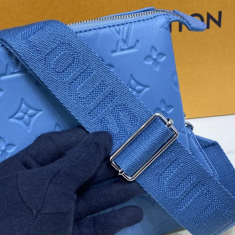 LV M21282 Louis Vuitton Coussin PM Taška námořnická modrá