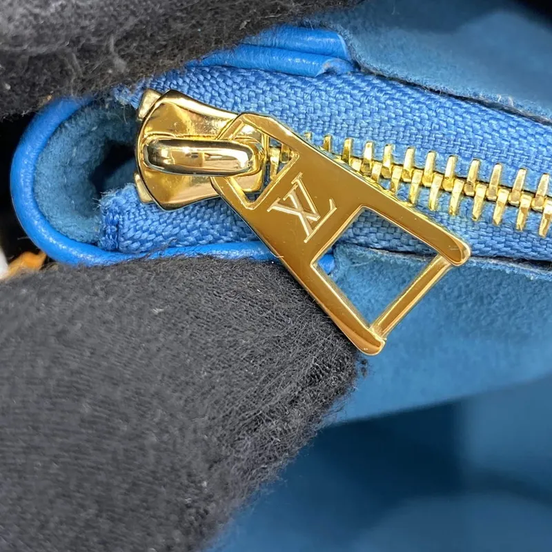 LV M21282 Louis Vuitton Coussin PM Taška Tyrkysová modrá