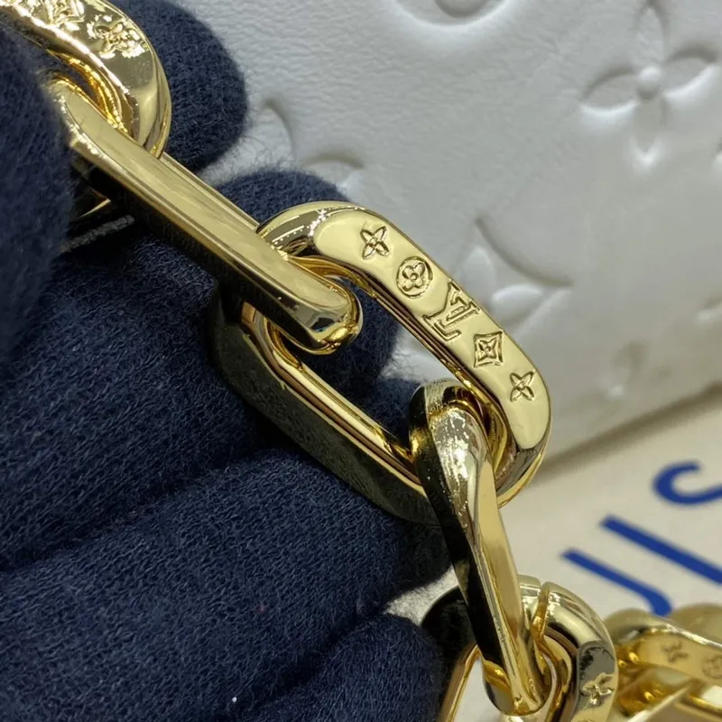 LV M20378 Louis Vuitton Coussin PM Taška Bílá