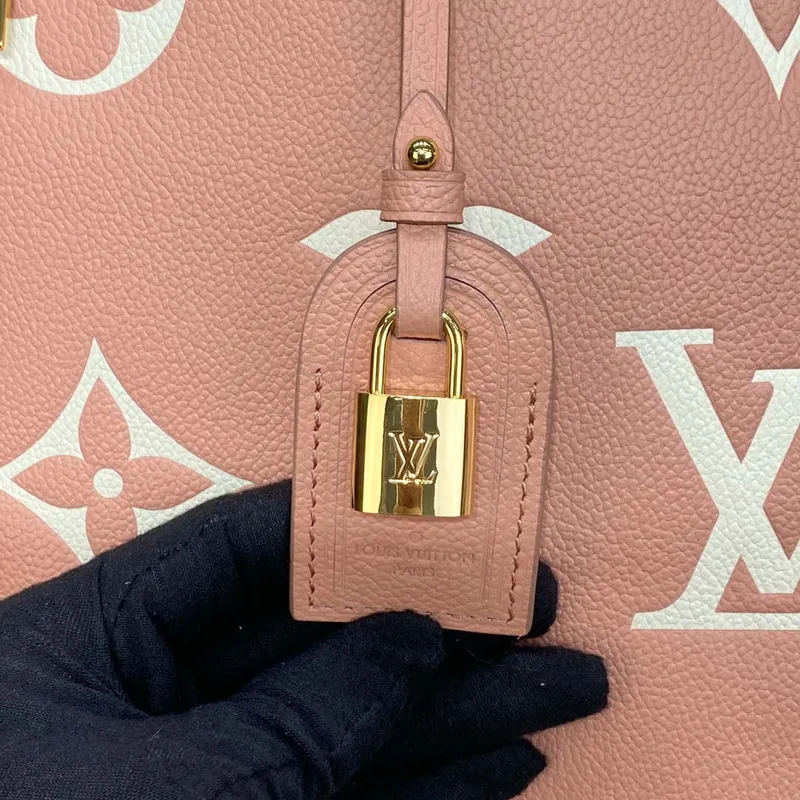 Louis Vuitton LV M45811 Grand Palais Monogram empreinte Růžová