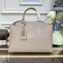 Louis Vuitton LV M45833 Grand Palais Monogram empreinte Tourterelle Šedá