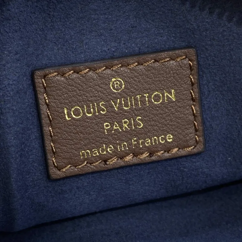 LV M21263 Louis Vuitton Coussin PM Taška Taupe Hnědá