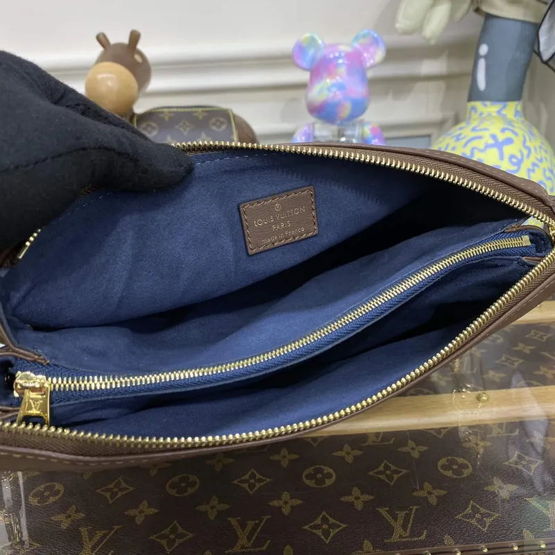 LV M21263 Louis Vuitton Coussin PM Taška Taupe Hnědá