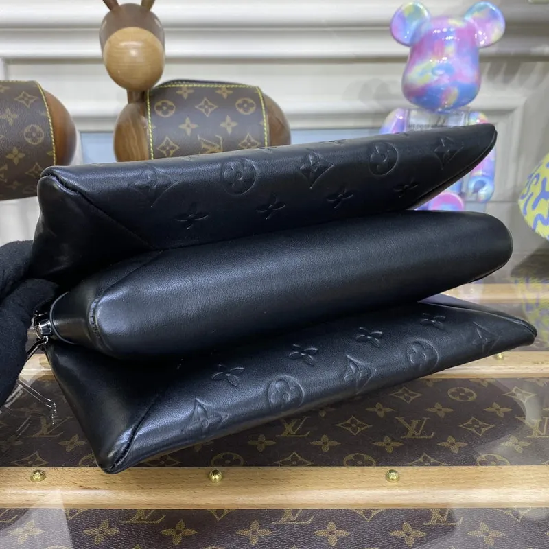 LV M21198 Louis Vuitton Coussin PM Taška Černá