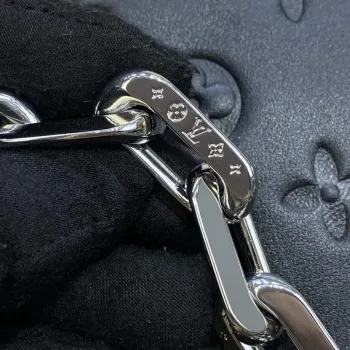 LV M21198 Louis Vuitton Coussin PM Taška Černá