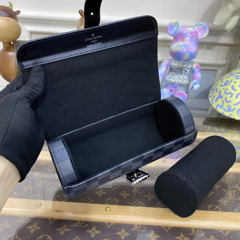 LV M32719 Louis Vuitton 3 Pouzdro na hodinky Taige kůže