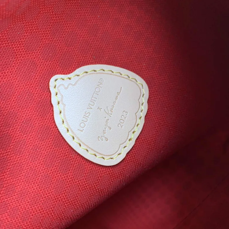 LV M46396 Louis Vuitton LV X YK Boční kufr Taška Monogram