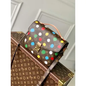LV M46384 Louis Vuitton LV X YK POCHETTE MéTIS Monogram