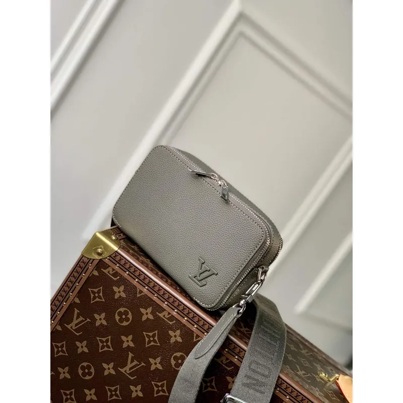 LV M59161 Louis Vuitton Alpha Wearable Wallet Zelená