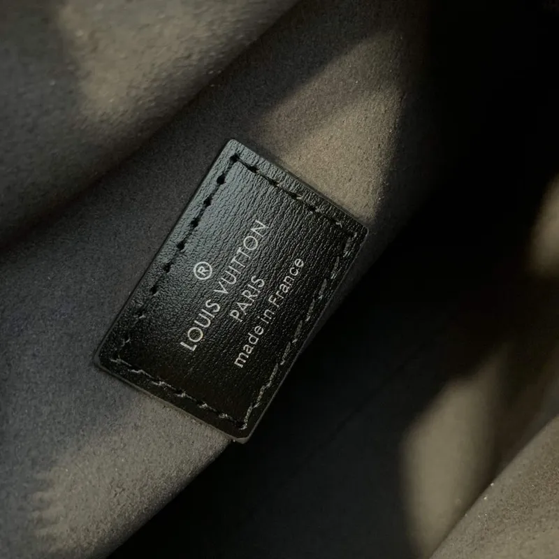 LV M21460 Taška Side Trunk od Louis Vuitton