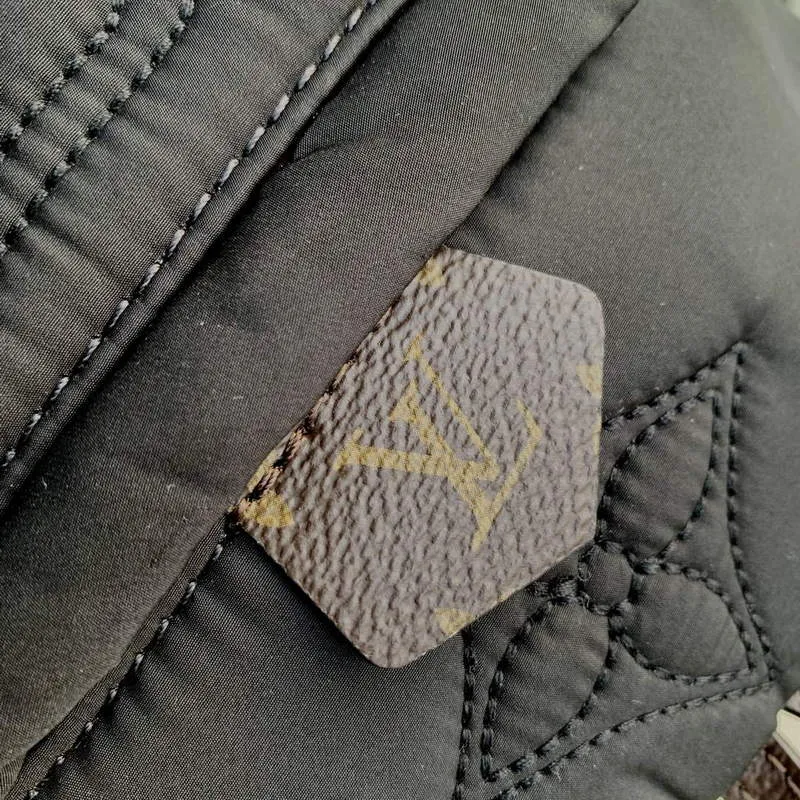 LV M21060 Louis Vuitton Palm Springs Mini Batoh Černý