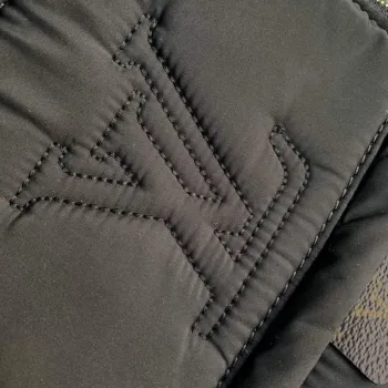 LV M21060 Louis Vuitton Palm Springs Mini Batoh Černý