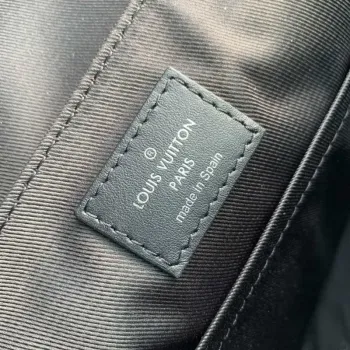 Louis Vuitton M46255 District PM Taška Monogram Eclipse