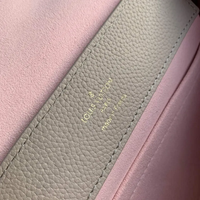 LV M21052 Louis Vuitton Lockme Ever Mini Kabelka Greige