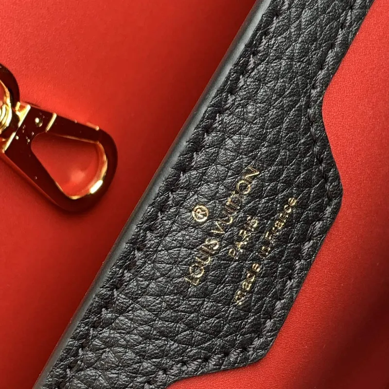 LV M21043 Louis Vuitton Capucines MM Kabelka Černá / Greige Doux / Šarlatová