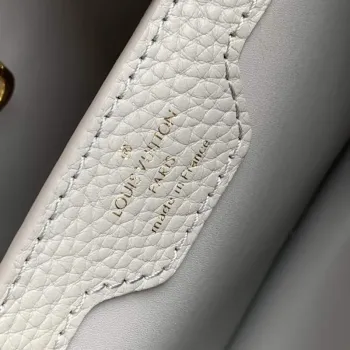 LV M21296 Louis Vuitton Capucines BB Kabelka Steeple Gray / Greige