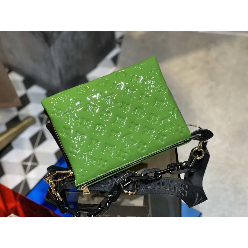 LV M20565 Louis Vuitton Coussin PM Taška z patentované telecí kůže Zelená