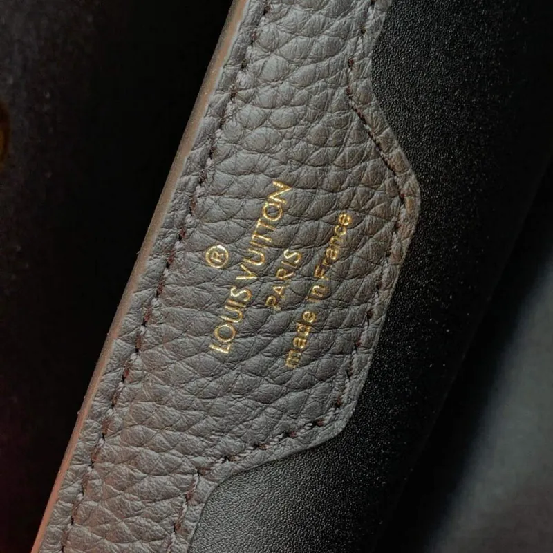 LV M20704 Louis Vuitton Capucines BB Kabelka Černá