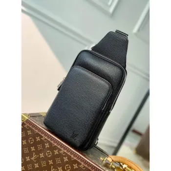 LV M30859 Louis Vuitton Avenue Sling Bag Černá