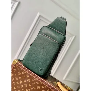 LV M30860 Louis Vuitton Avenue Sling Bag Zelená
