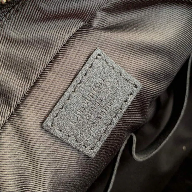 LV M68589 Louis Vuitton Trousse Toilette GM Taška Černá