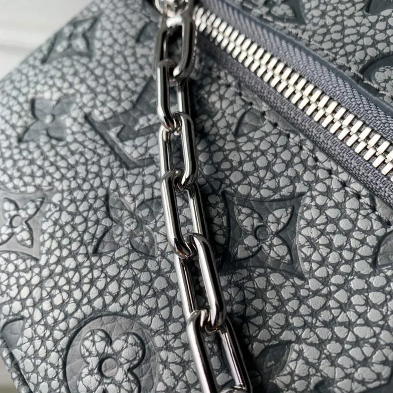 LV M81606 Louis Vuitton Mini Soft Trunk Šedá