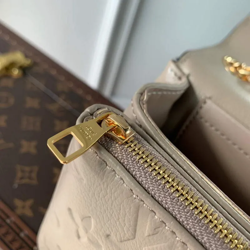 LV M46199 Louis Vuitton Marceau Chain Bag Holubí šedá
