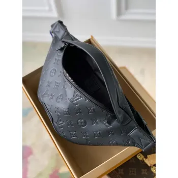 LV M44388 Louis Vuitton Discovery Bumbag Crossbody Černá