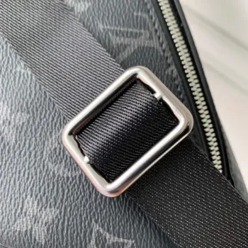 LV M46035 Louis Vuitton Discovery Bumbag PM Černá