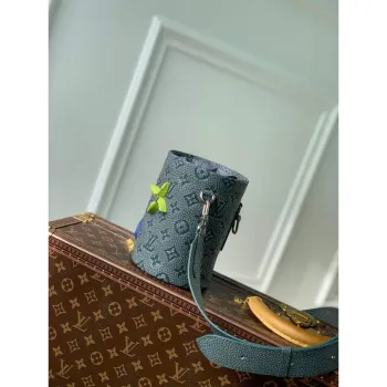 LV M81572 Louis Vuitton Kapsa Chalk Šedá