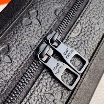 LV M55700 Taška Soft Trunk Louis Vuitton Černá