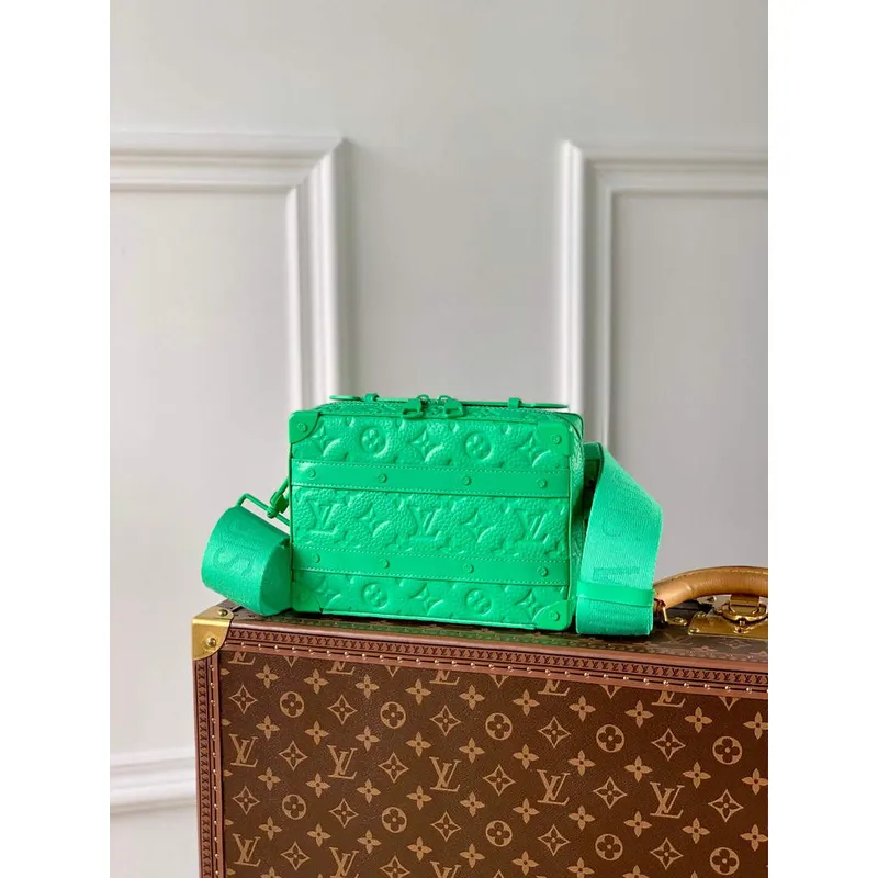 LV M20956 Louis Vuitton Taška Soft Trunk s rukojetí Mátově zelená