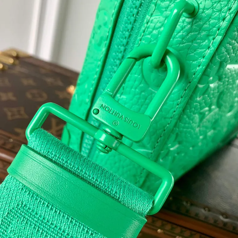 LV M20956 Louis Vuitton Taška Soft Trunk s rukojetí Mátově zelená