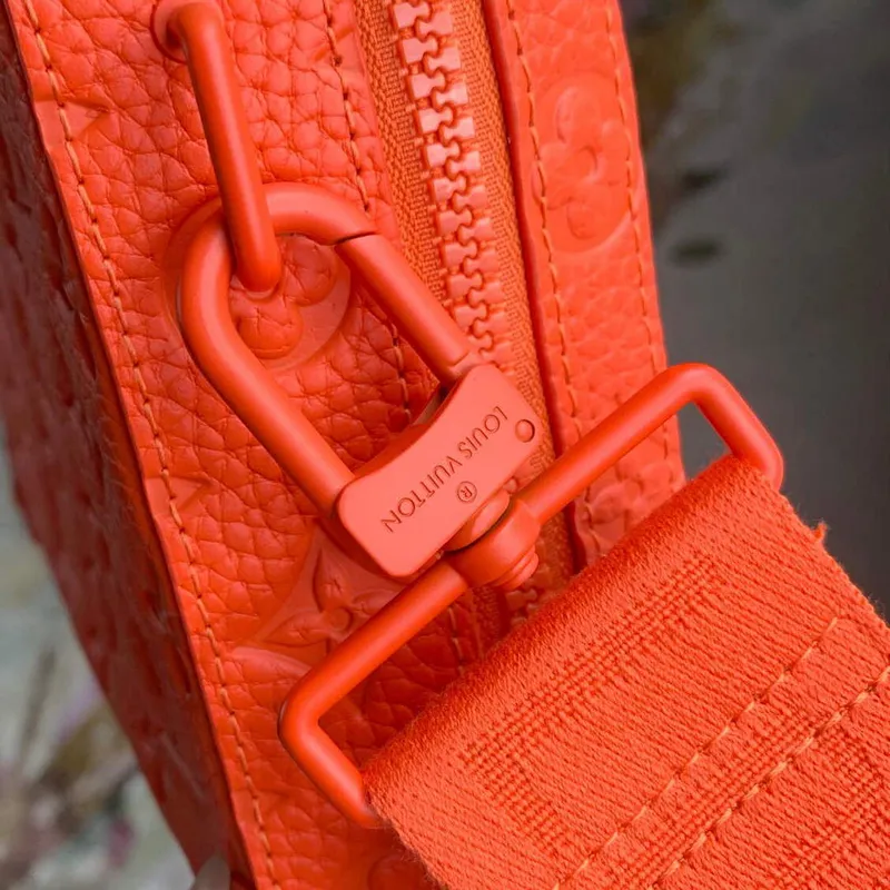 LV M20956 Louis Vuitton Taška Soft Trunk s rukojetí Oranžová