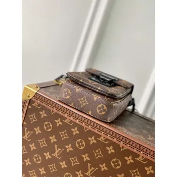 LV M81522 Louis Vuitton S LOCK Vertikální nositelná peněženka černá