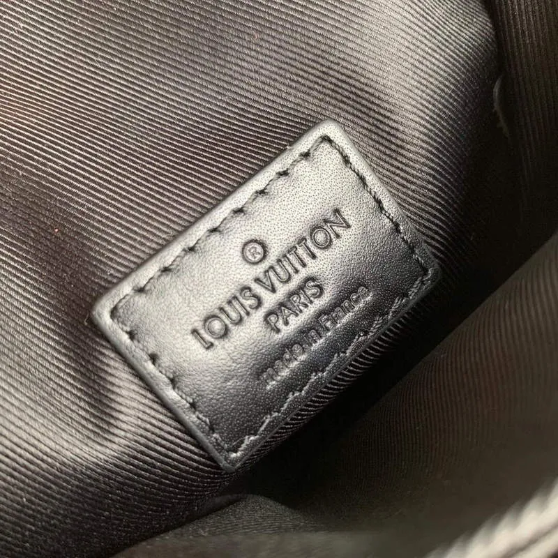 LV M81522 Louis Vuitton S LOCK Vertikální nositelná peněženka černá