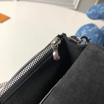 LV M63471 Louis Vuitton Mylockme Chain Pochette Černá