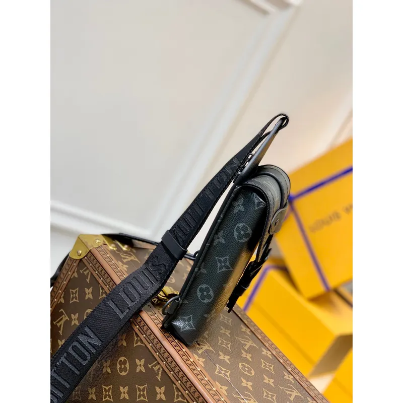 LV M45912 Louis Vuitton Saumur slingbag Monogram eclipse