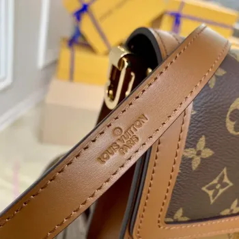 LV M45959 Louis Vuitton Dauphine Mini Taška Monogram