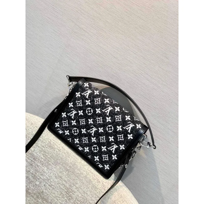 LV M59631 Louis Vuitton Dauphine MM Džínová kožená taška černá