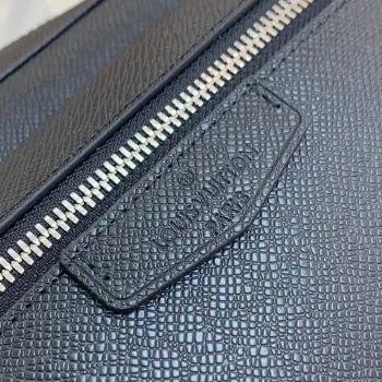 LV M30245 Louis Vuitton Outdoor Bumbag Černá