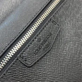 LV M33435 Louis Vuitton Outdoor Messenger PM Taška Černá