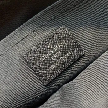 LV M33435 Louis Vuitton Outdoor Messenger PM Taška Černá