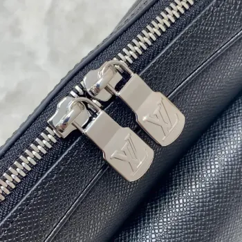 LV M33435 Louis Vuitton Outdoor Messenger PM Taška Černá