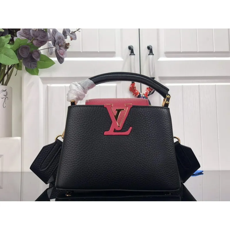 LV M59882 Louis Vuitton Capucines Mini BB Kabelka Černá