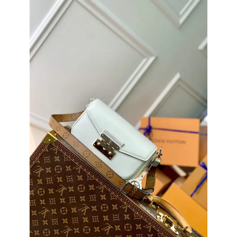 LV M20395 Louis Vuitton Swing Kabelka Bílá