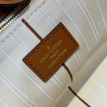 LV M59905 Louis Vuitton Taška On My Side PM